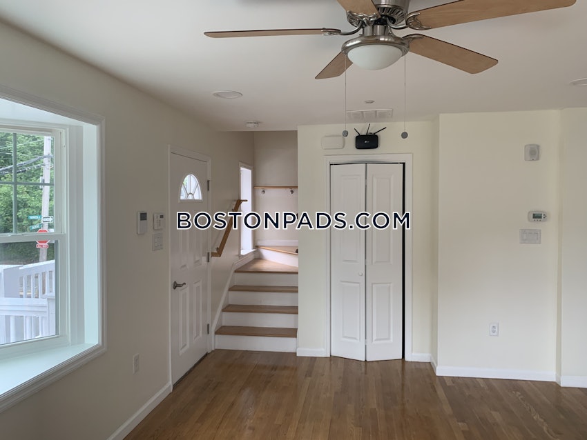 BOSTON - FORT HILL - 3 Beds, 2.5 Baths - Image 9