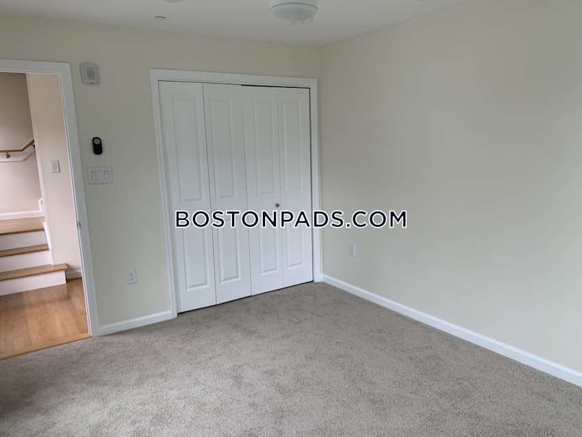 BOSTON - FORT HILL - 3 Beds, 2.5 Baths - Image 10