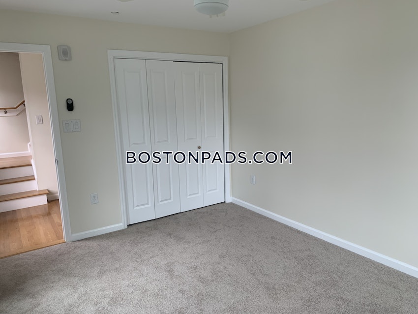 BOSTON - FORT HILL - 3 Beds, 2.5 Baths - Image 18