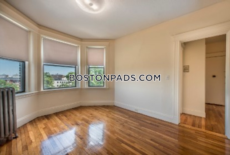 Commonwealth Ave., Brookline