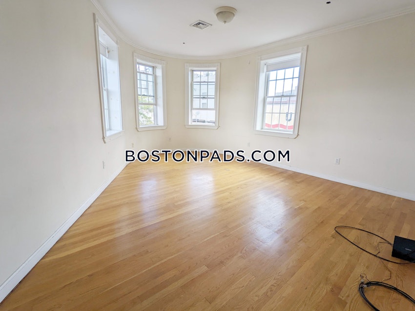 CAMBRIDGE - CENTRAL SQUARE/CAMBRIDGEPORT - 2 Beds, 1 Bath - Image 1