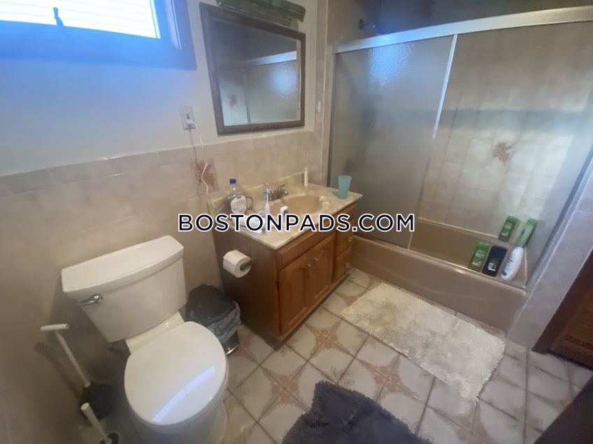 Medford - $5,800+ /month