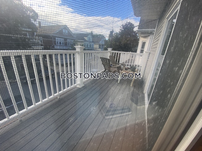 Medford - $5,800+ /mo