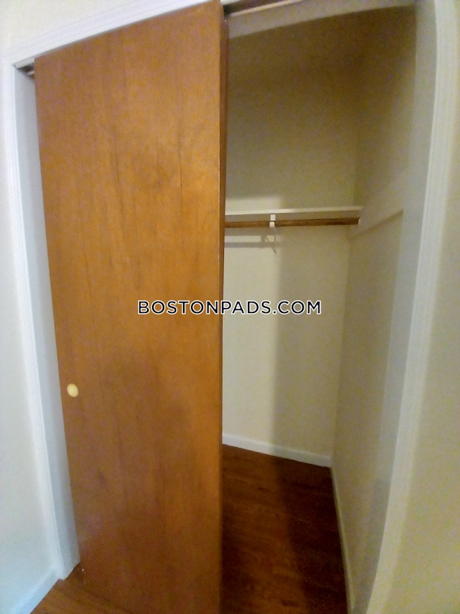 Boston - $2,300+ /mo