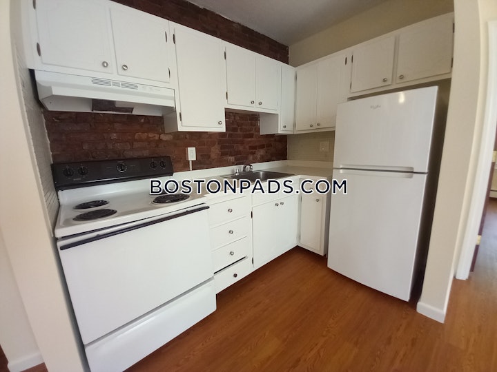 jamaica-plain-1-bed-1-bath-boston-2300-6134037 