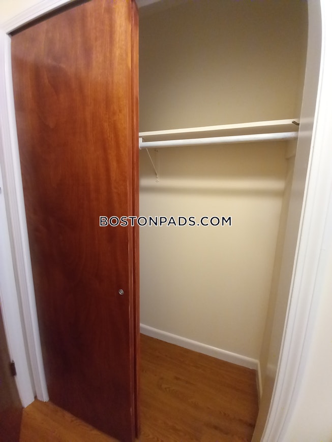 Boston - $2,300+ /mo
