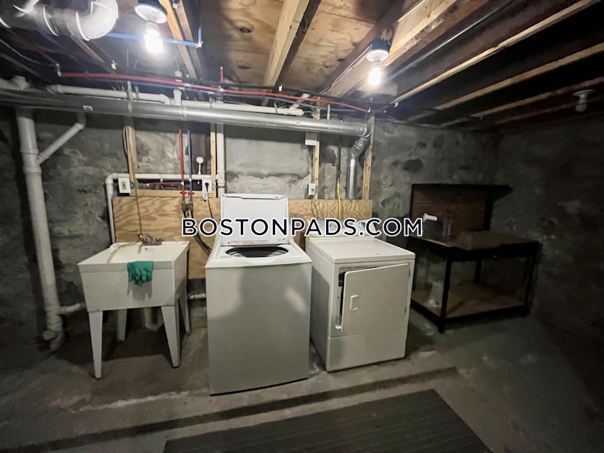 BOSTON - ALLSTON/BRIGHTON BORDER - 5 Beds, 2 Baths - Image 54