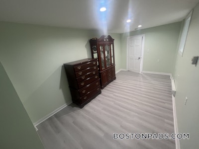 Somerville 1 Bed 1 Bath SOMERVILLE  Davis Square - $2,650