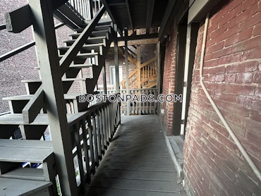 Boston - 1 Beds, 1 Baths