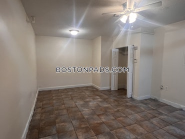 Boston - 0 Beds, 1 Baths