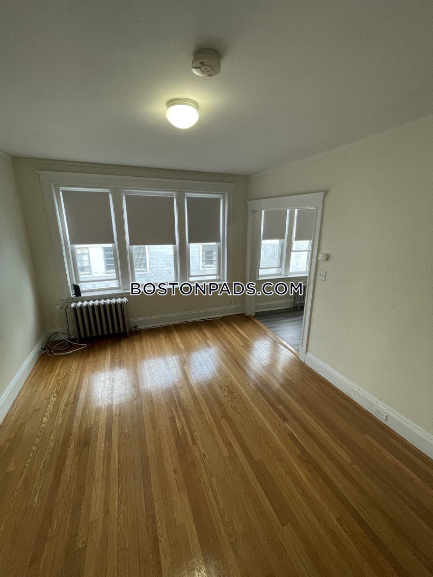 BOSTON - FENWAY/KENMORE - 1 Bed, 1 Bath - Image 14