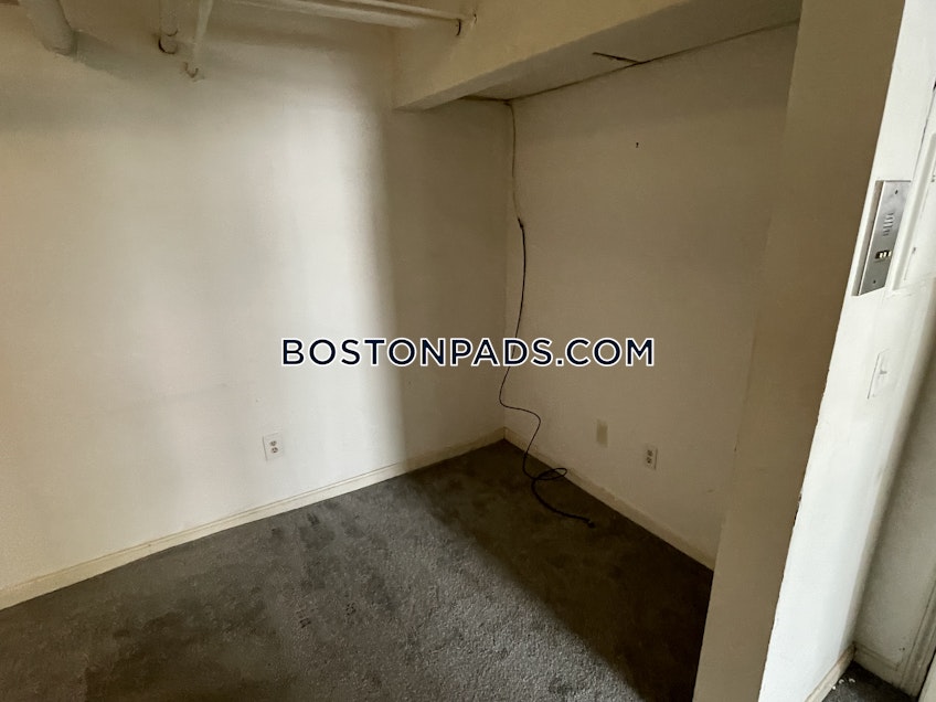 Boston - $3,400+ /month