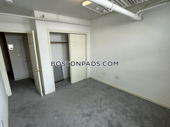 Boston - $3,400+ /mo
