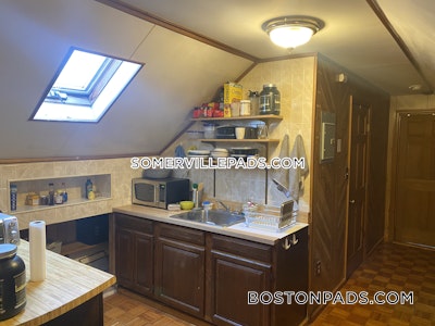 Somerville 8 Beds 3 Baths  Tufts - $10,400