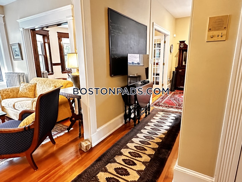 BOSTON - JAMAICA PLAIN - CENTER - 3 Beds, 1 Bath - Image 11