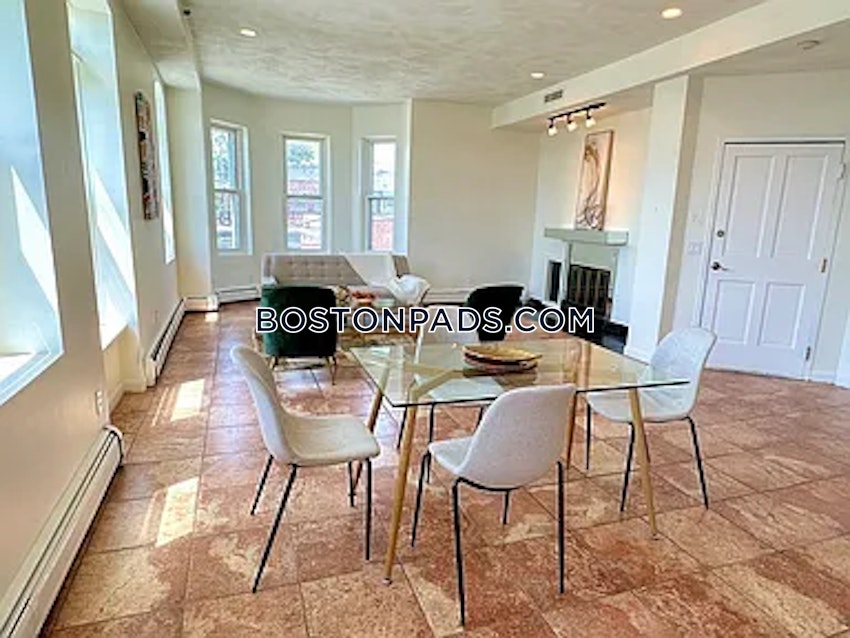 CHELSEA - 2 Beds, 2 Baths - Image 19