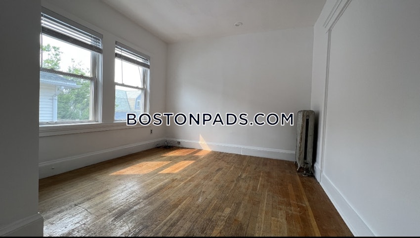 SOMERVILLE - TUFTS - 5 Beds, 1 Bath - Image 10