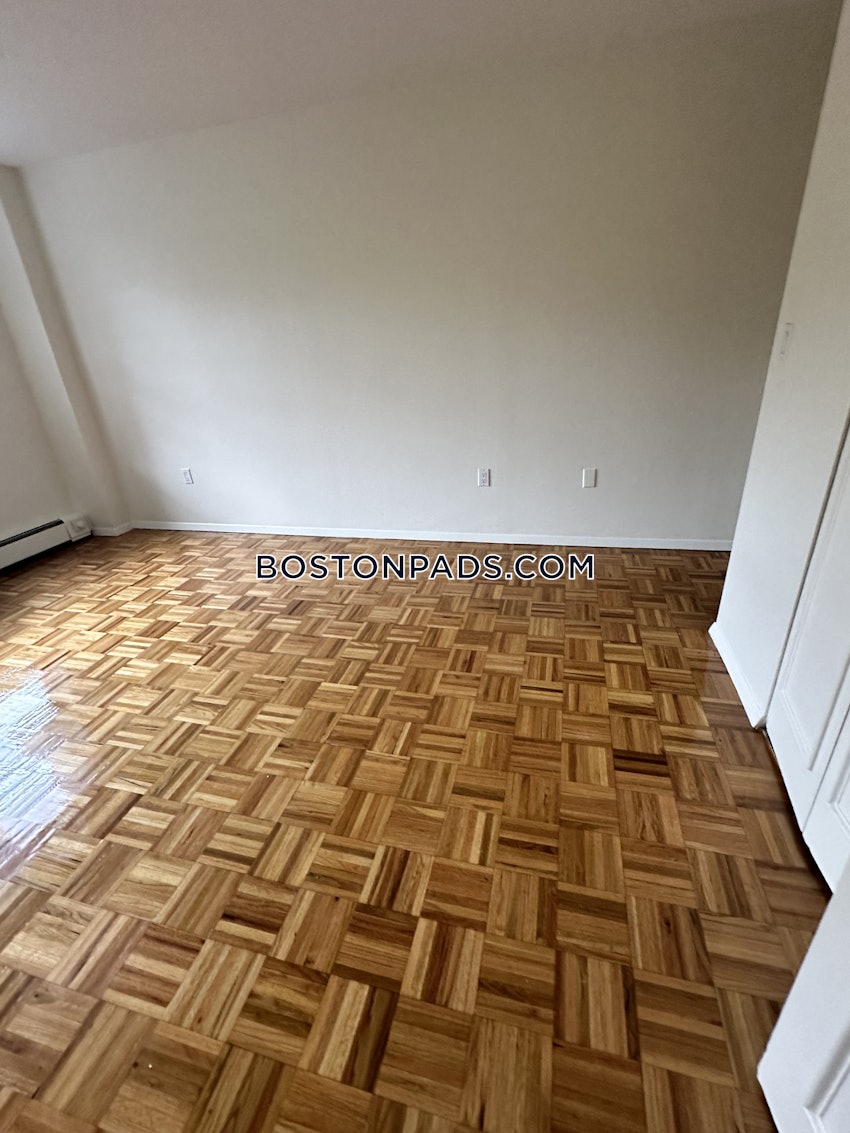 BROOKLINE- BOSTON UNIVERSITY - 2 Beds, 1.5 Baths - Image 8