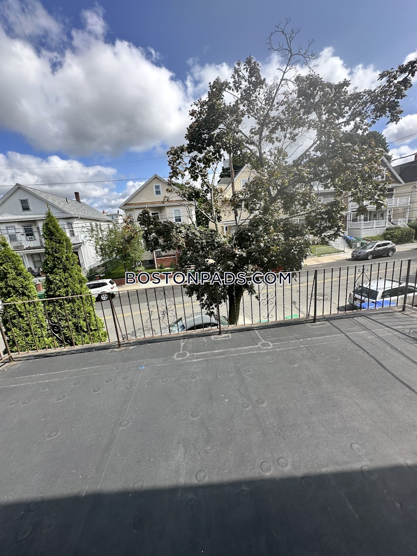 Medford - $3,900+ /month