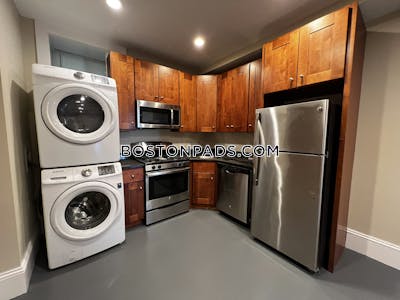 Brookline 1 Bed 1 Bath BROOKLINE- BROOKLINE VILLAGE $2,300  Brookline Village - $2,350 No Fee