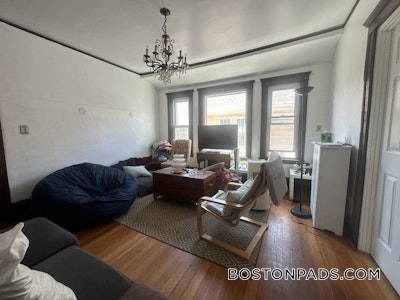 Somerville 4 Beds 1 Bath  Tufts - $3,900