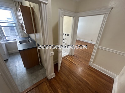 Mission Hill 0 Bed 1 Bath BROOKLINE- BROOKLINE VILLAGE $2,000 Boston - $2,000