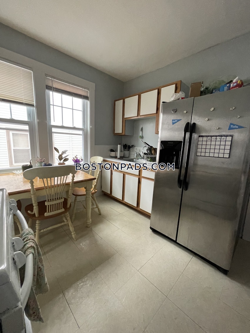 SOMERVILLE - TUFTS - 4 Beds, 1 Bath - Image 1