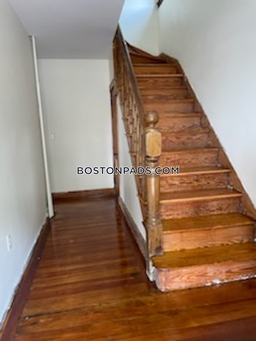 BOSTON - HYDE PARK - 2 Beds, 1 Bath - Image 1