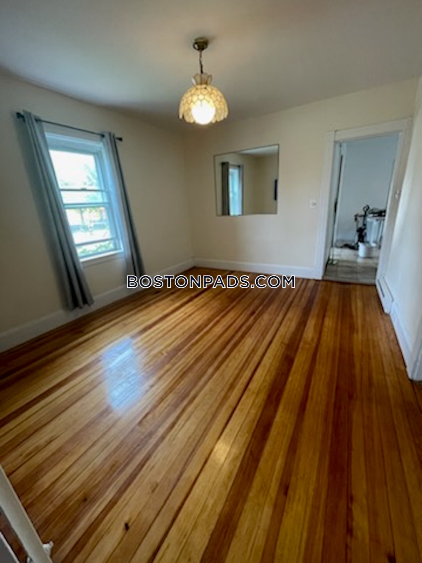 BOSTON - HYDE PARK - 2 Beds, 1 Bath - Image 9