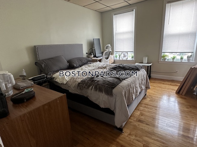 Medford - $4,340+ /mo