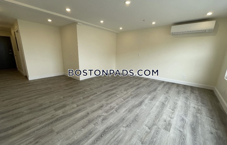 Boston - 1 Beds, 2 Baths