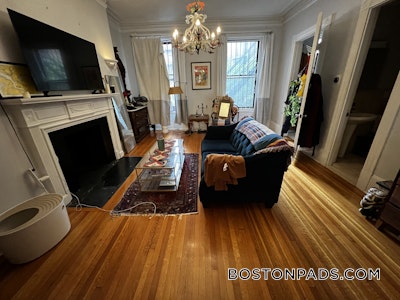 Back Bay 1 Bed 1 Bath Boston - $3,490