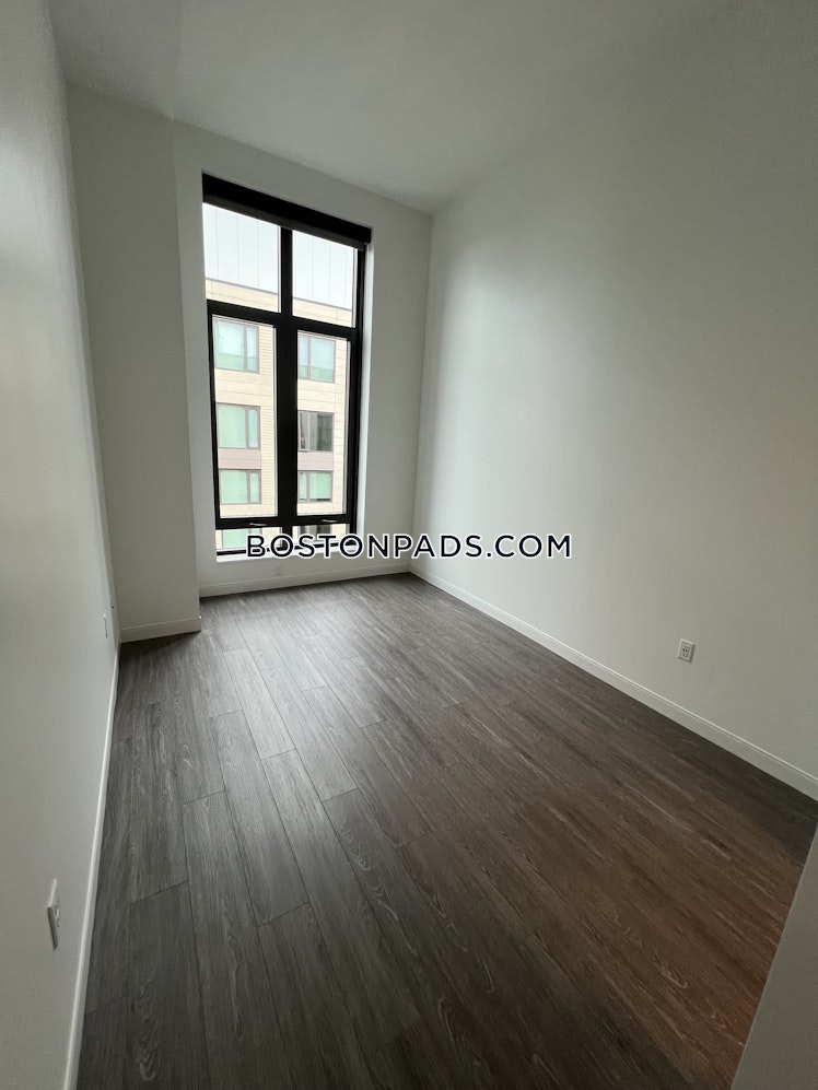 East Dedham St., Boston