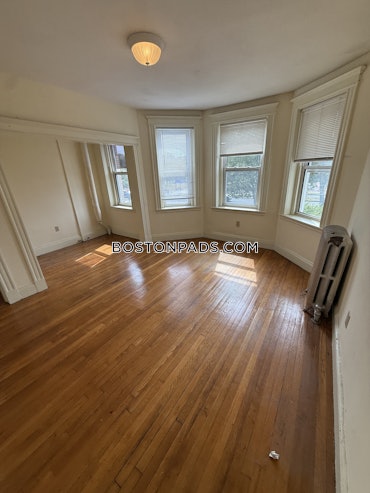 Fenway/Kenmore, Boston, MA - Studio, 1 Bath - $2,400 - ID#6127204