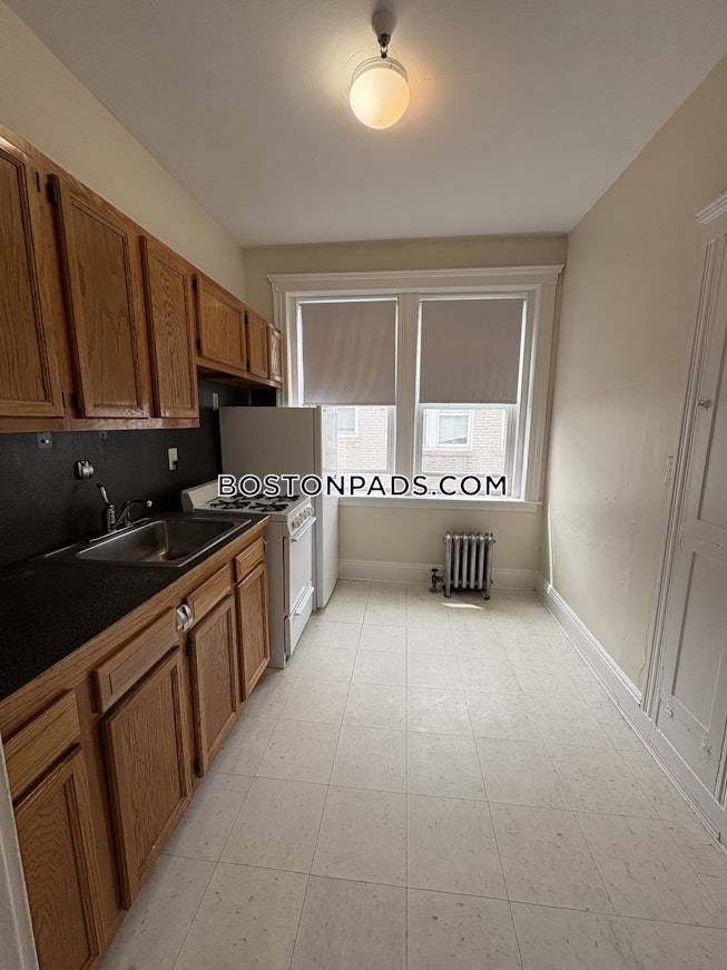 Boston - $2,295+ /mo
