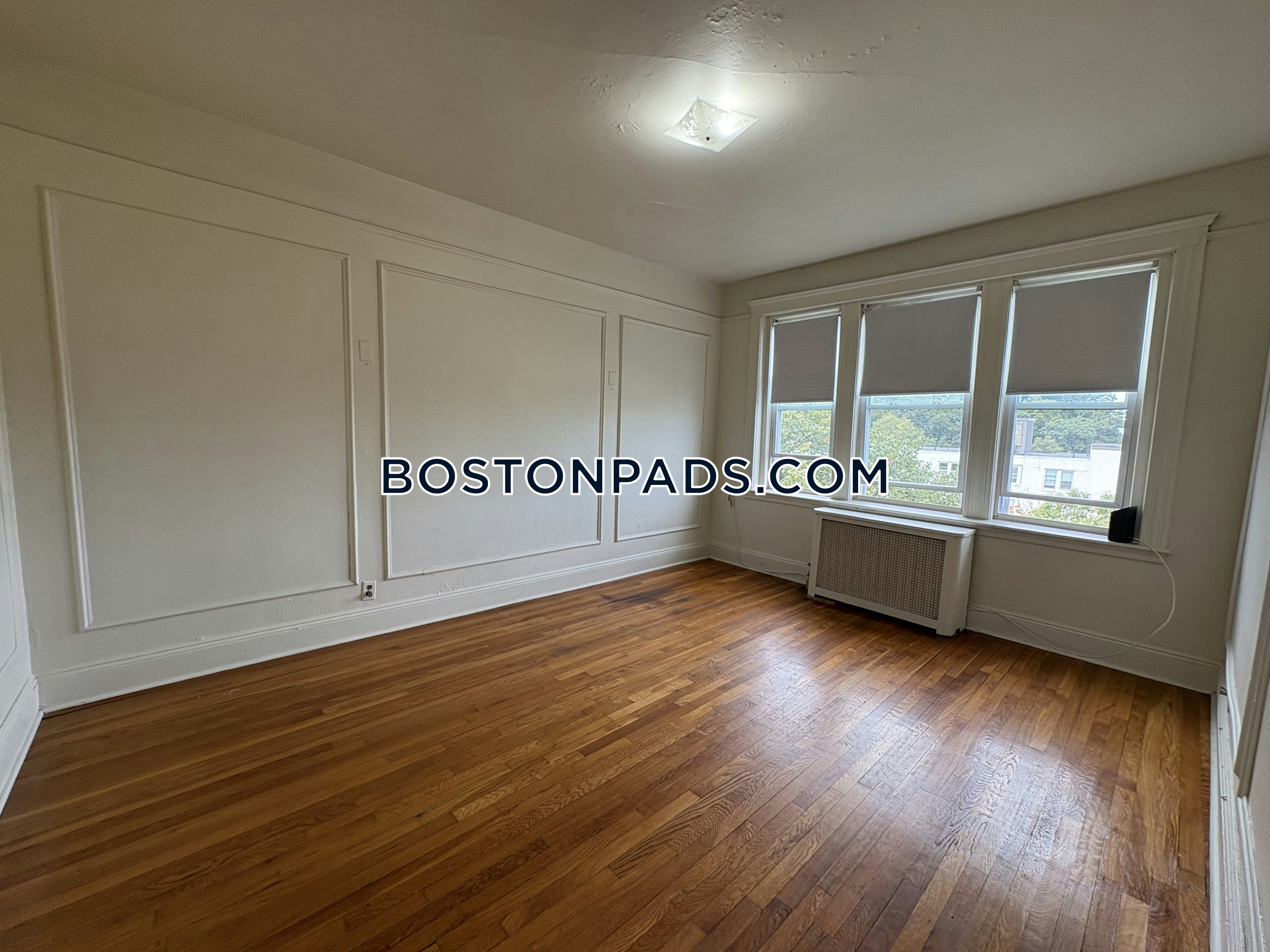 Commonwealth Ave. Boston