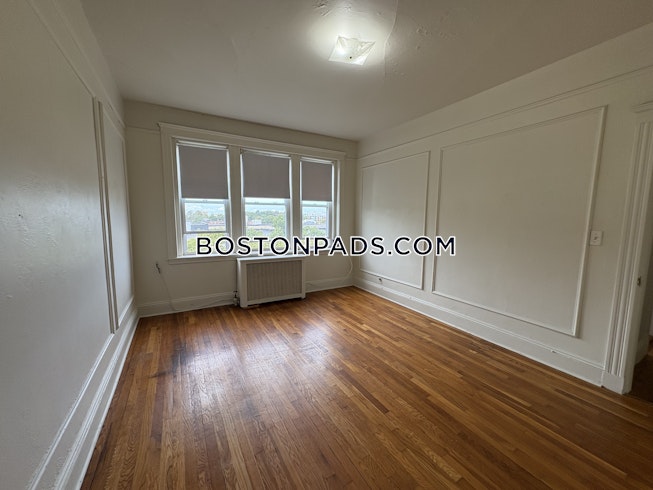Boston - $2,295+ /mo