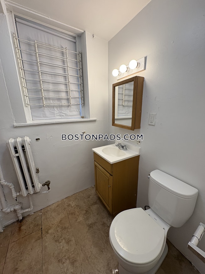 Boston - $2,295+ /mo