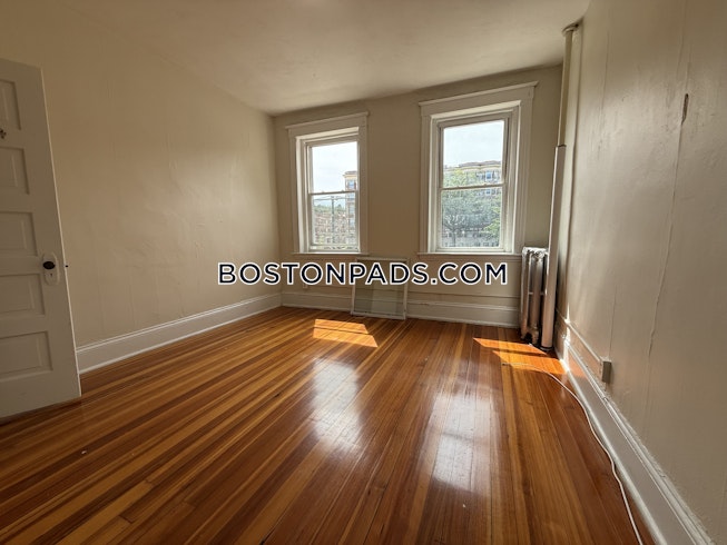 Boston - $2,295+ /mo