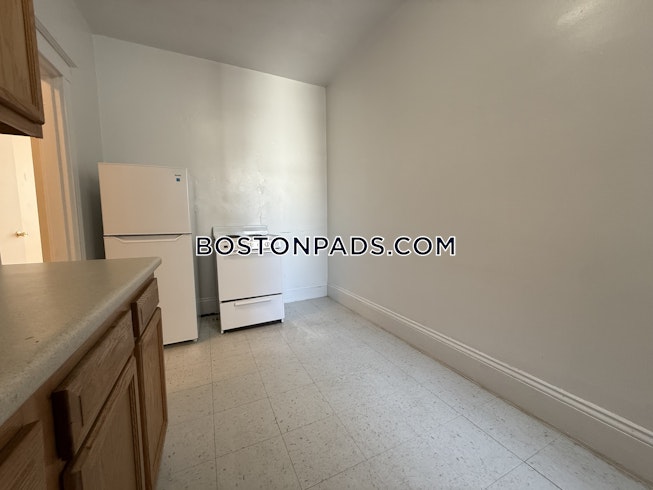 Boston - $2,295+ /mo