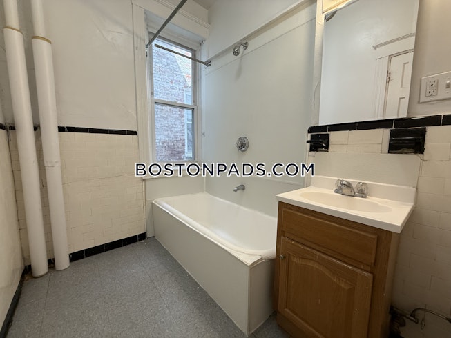 Boston - $2,295+ /mo