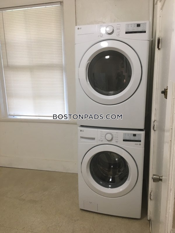 Boston - 3 Beds, 1 Baths