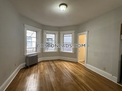 Northeastern/symphony Studio 1 Bath on Hemenway St in Boston Boston - $2,700 No Fee