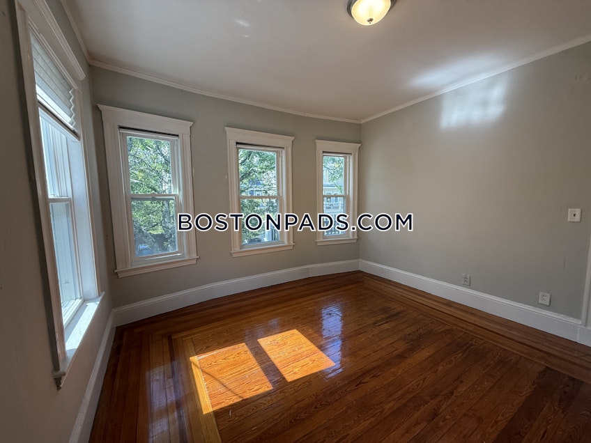 Somerville - $4,750+ /month