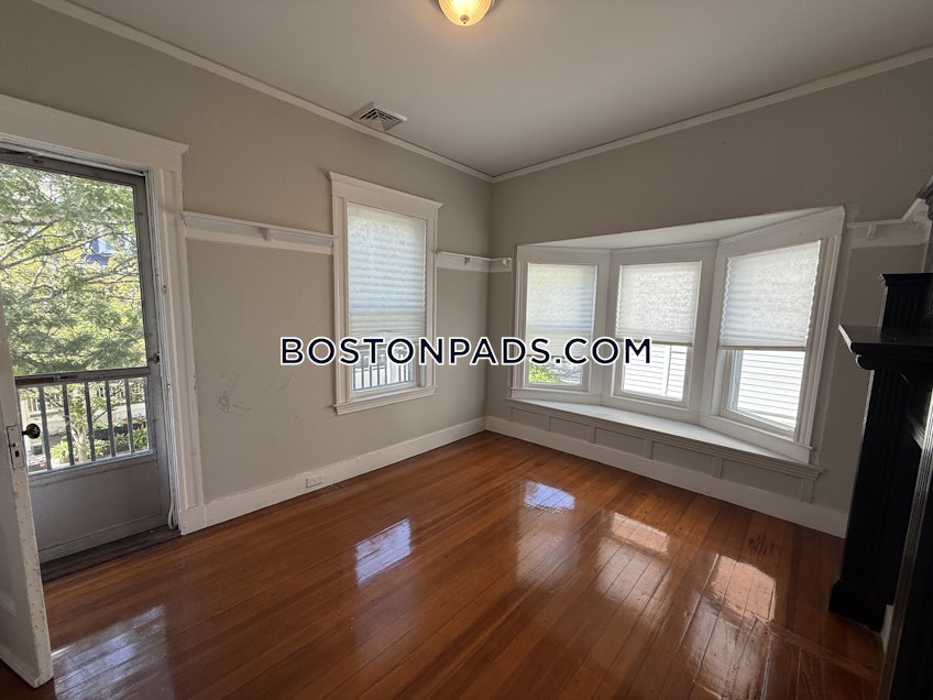 Somerville - $4,750+ /month
