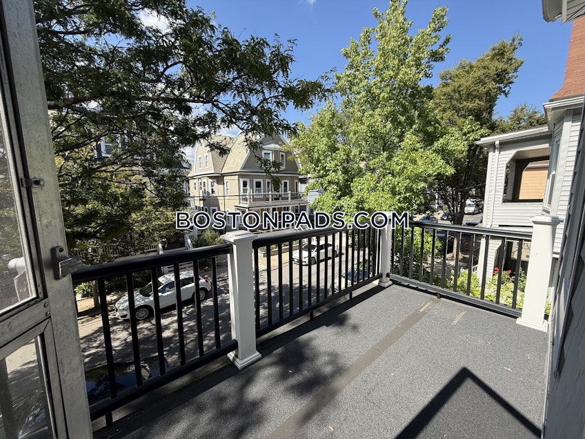 Somerville - $4,750+ /month