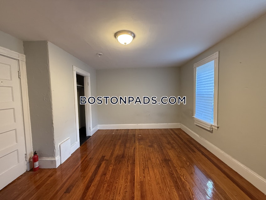 Somerville - $4,750+ /month