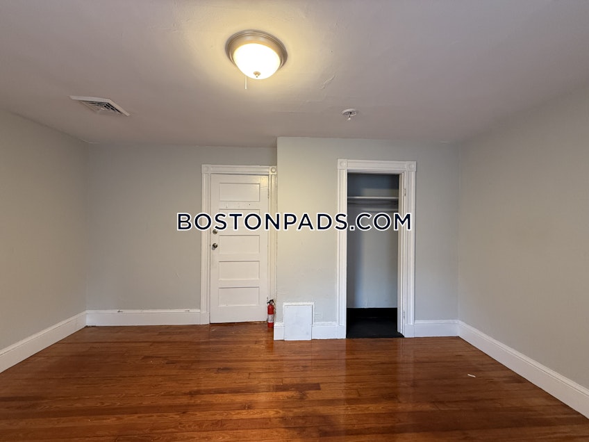 Somerville - $4,750+ /month
