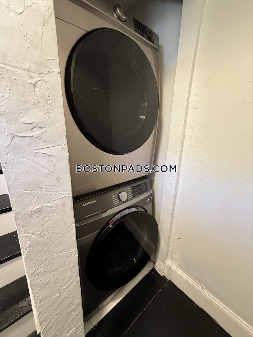 Somerville - $4,750+ /month