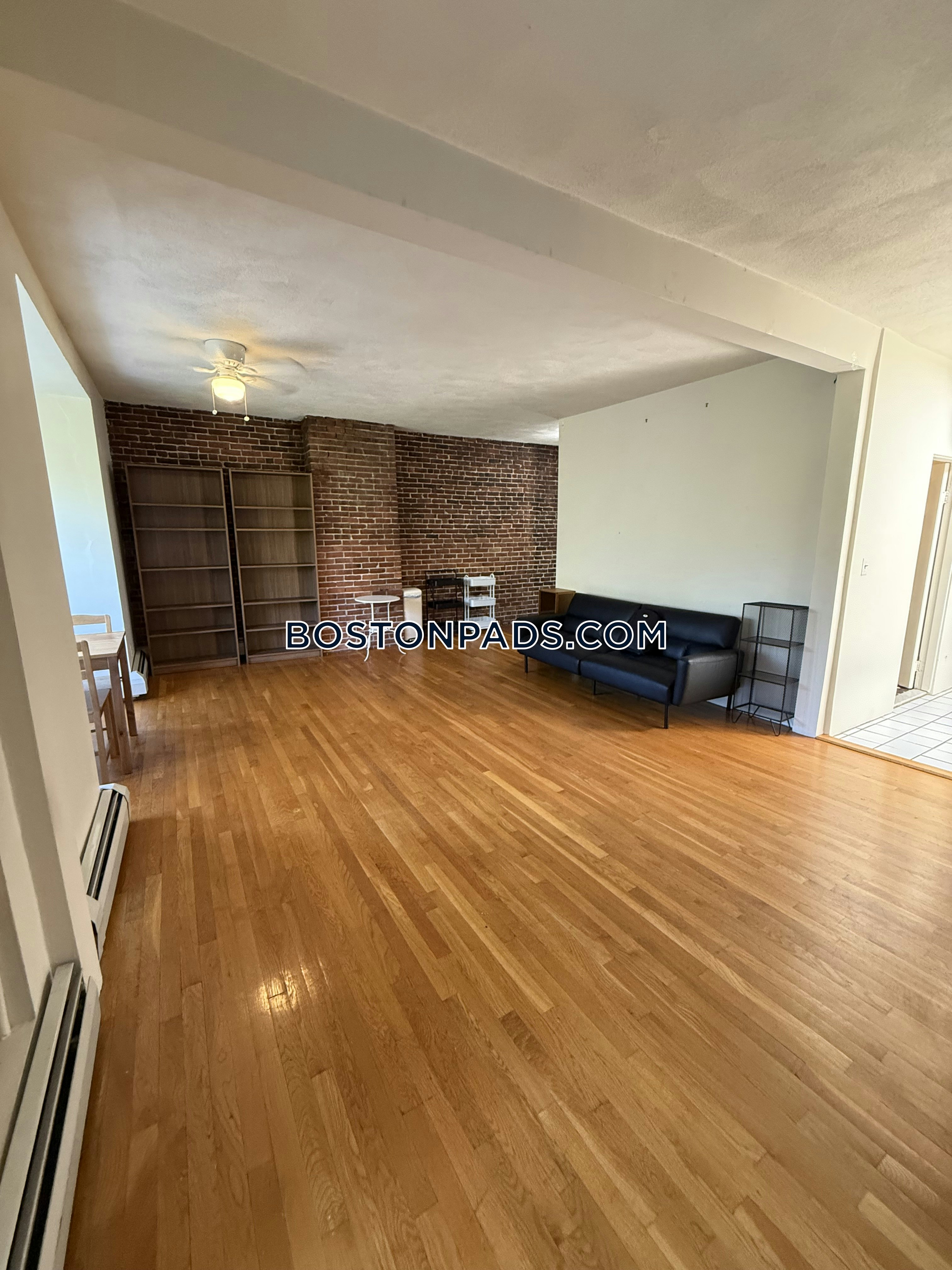 South End, Boston, MA - 2 Beds, 1 Bath - $3,000 - ID#8009946